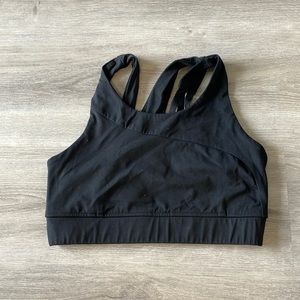 Gym shark high neck sports bra